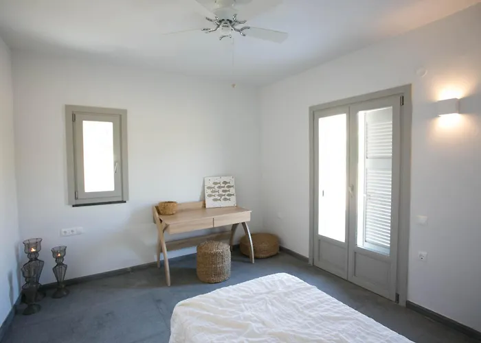 Paradise Poseidon Ganema